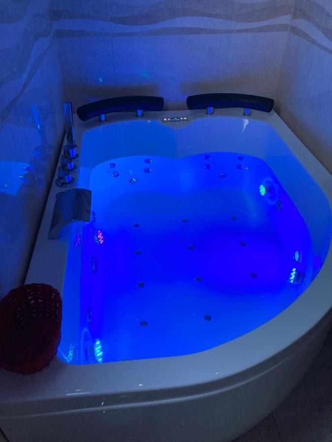 B&B La Reggia Di Rihanna Spa Caserta Dış mekan fotoğraf