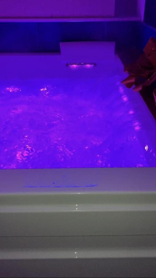B&B La Reggia Di Rihanna Spa Caserta Dış mekan fotoğraf